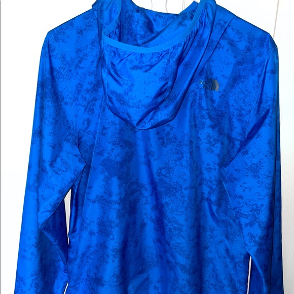 The North Face Windbreaker - Picture 2 of 2